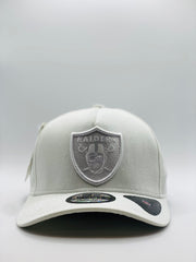 Las Vegas Raiders white and sliver Precision 9FORTY A-Frame Snapback 1.15